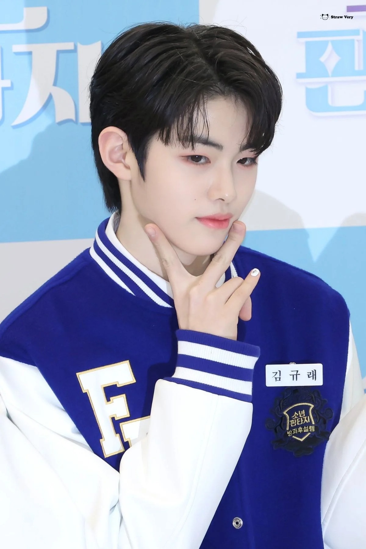 소판 귀여운 얼굴에 큰 키를 가진 5