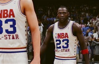  NBA 2K23 9월 보관함 코드: 모든 코드 공개