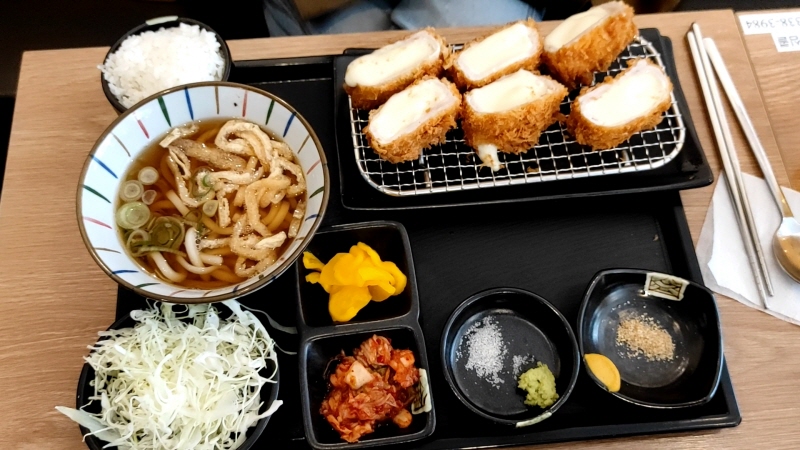  일본식 수제돈까스 전문 '카츠공방 교대점'