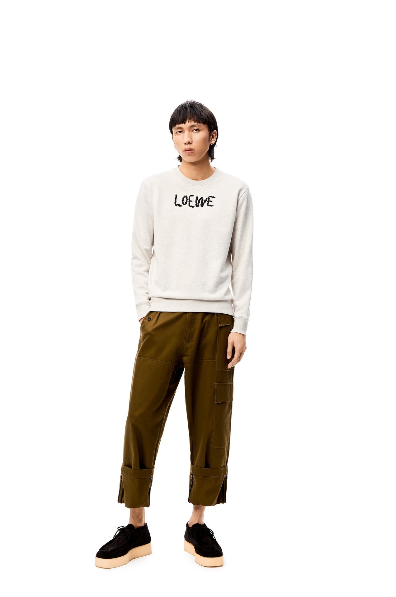  [LOEWE] 로에베 엠브로이더리 스웨트 셔츠 맨투맨 티셔츠 H526Y24J14