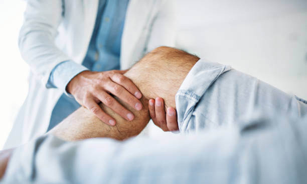 무릎 관절염 증상 10가지와 원인 및 예방법