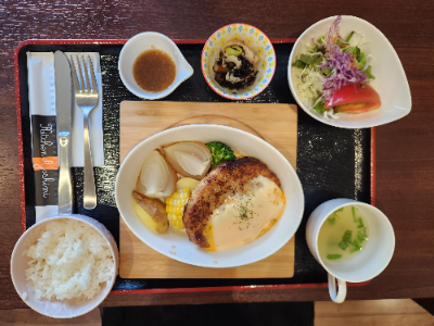삿포로-키친요시미-함박스테이크-Sapporo-Kitchen-Yoshimi-Hambak-Steak