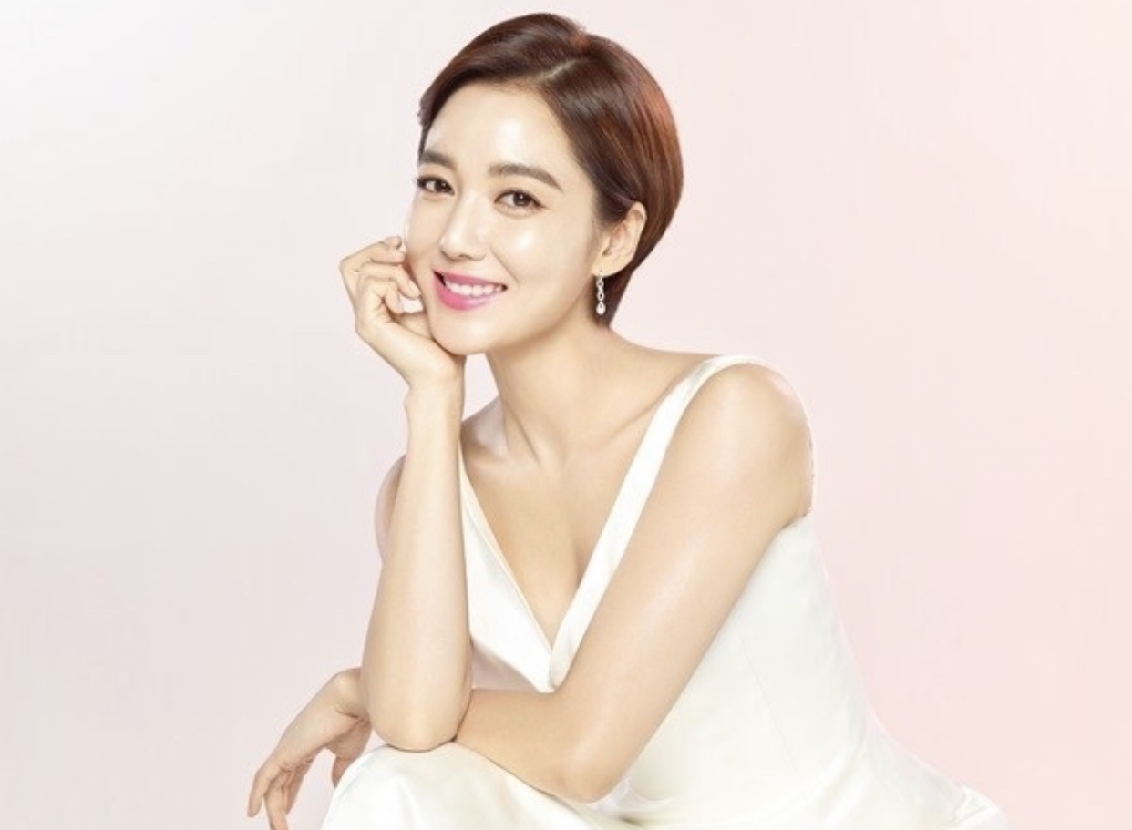  여배우 이소연 전남편 이혼사유 및 근황