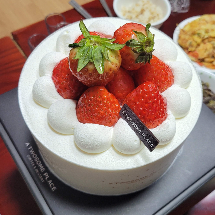 딸기 생크림 케이크