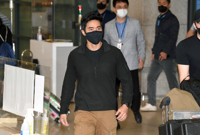  우크라이나에서 귀국한 이근 전 대위 "치료 후 돌아가 싸우고 싶다"