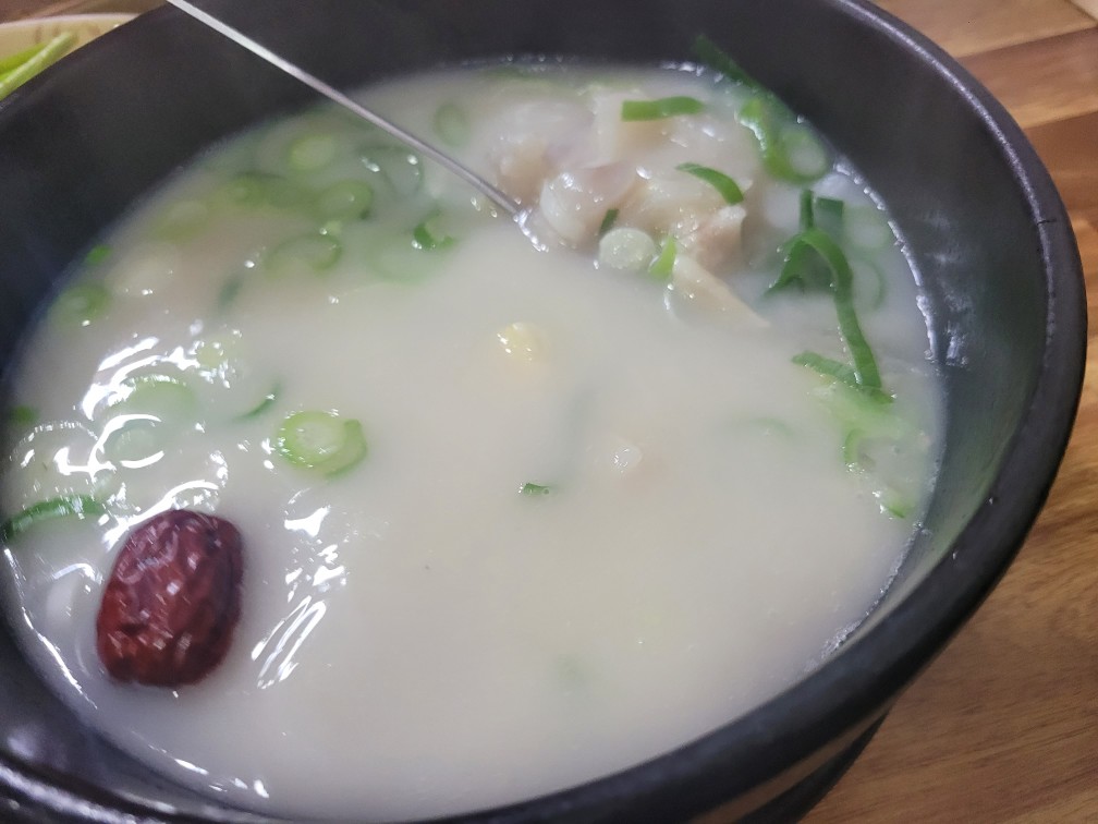 창원 푸주옥 도가니탕 방문 후기 – 진한 국물과 넉넉한 한 끼의 행복