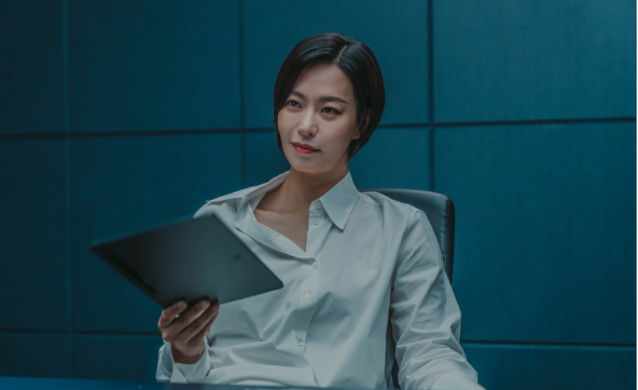 유아 아너 등장인물
