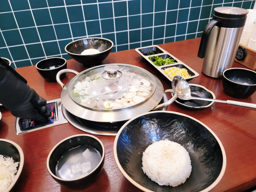 <사위식당 현대백화점 38