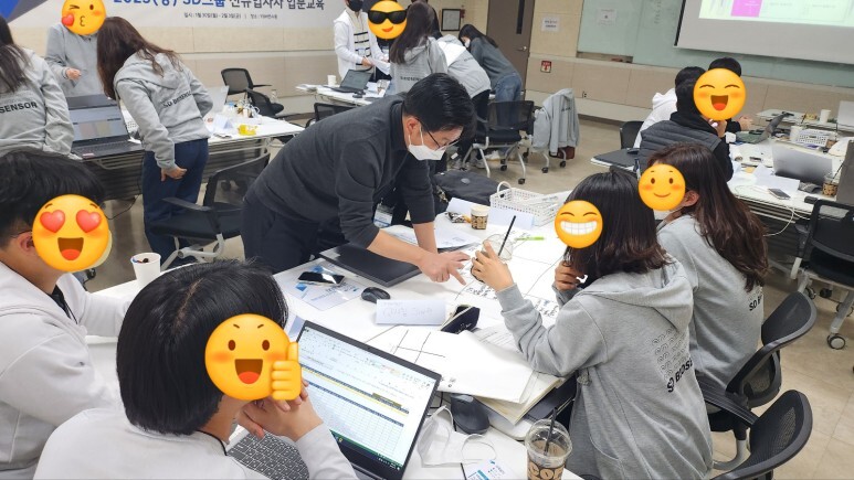 글로벌모델컴퍼니 이미지