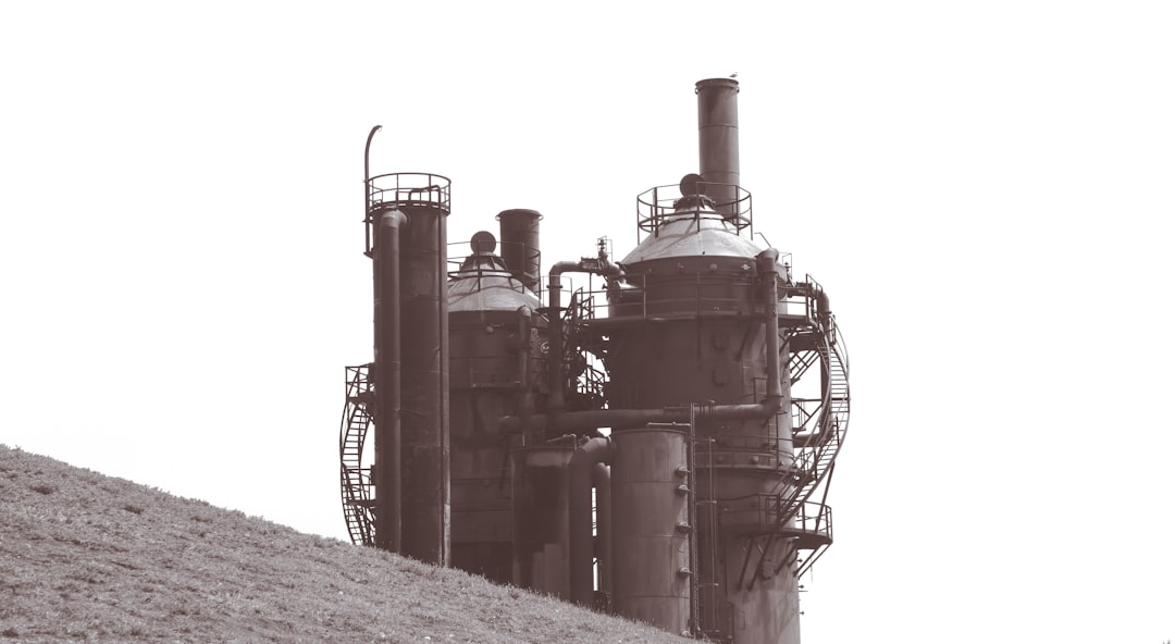 Gas