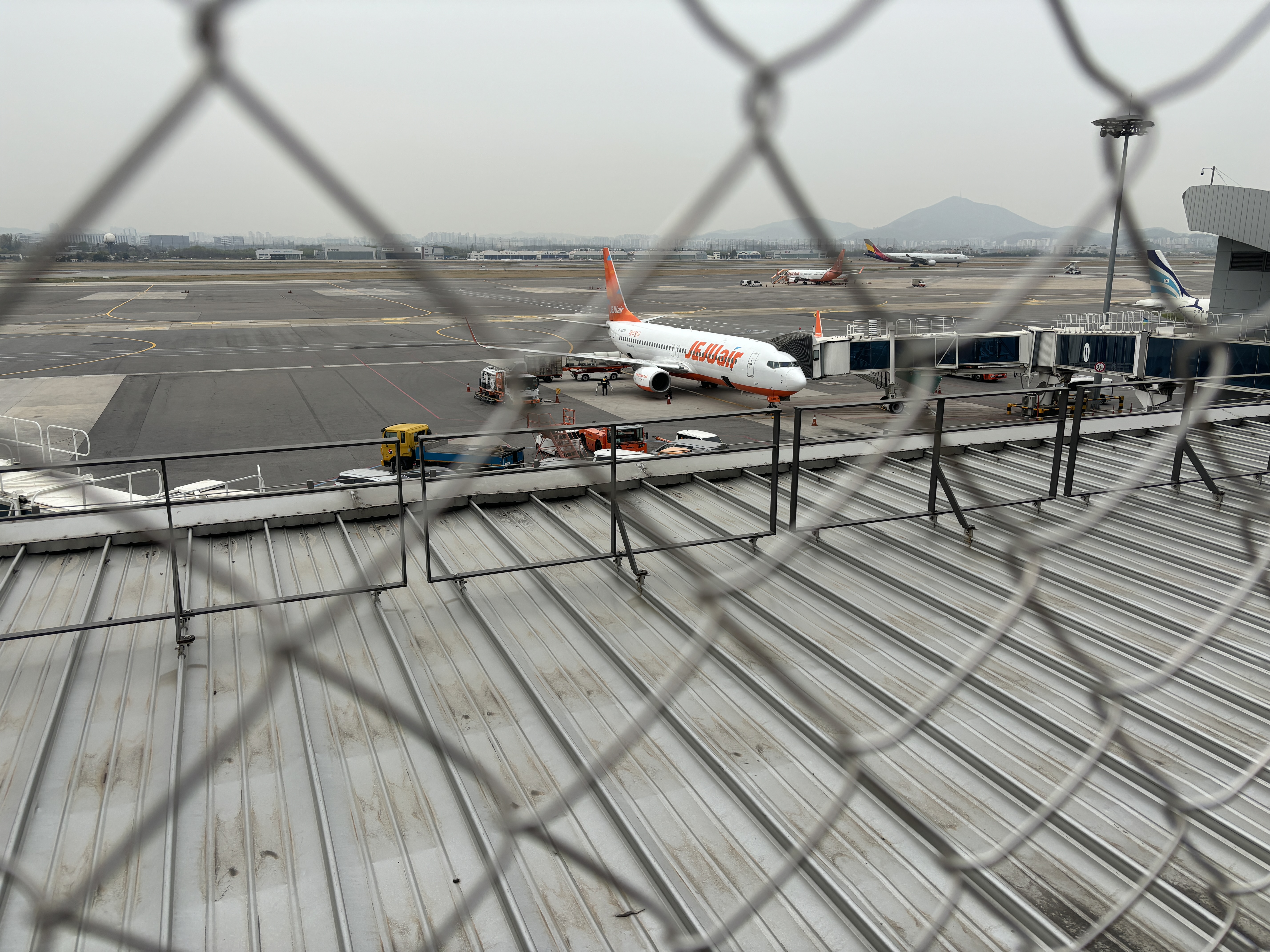 1년 만에 찾은 김포공항