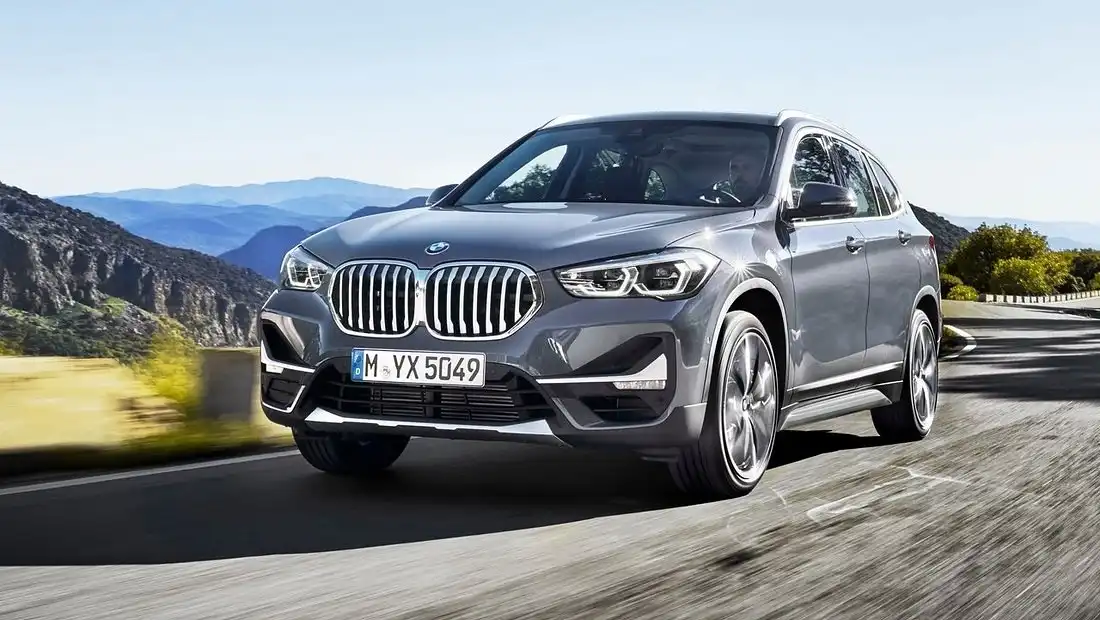 BMW X1 풀체인지 사진 가격 가격표 실구매가 모의견적 제원 옵션 카탈로그 디자인 실내 트렁크 색상 총정리