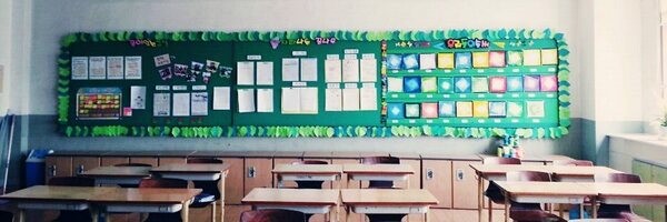 교실뒷판-초록잎사귀