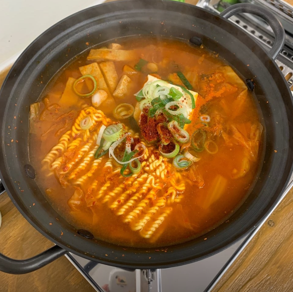 오늘N 3천원 김치찌개 화제 후 따뜻한밥상 김치찌개