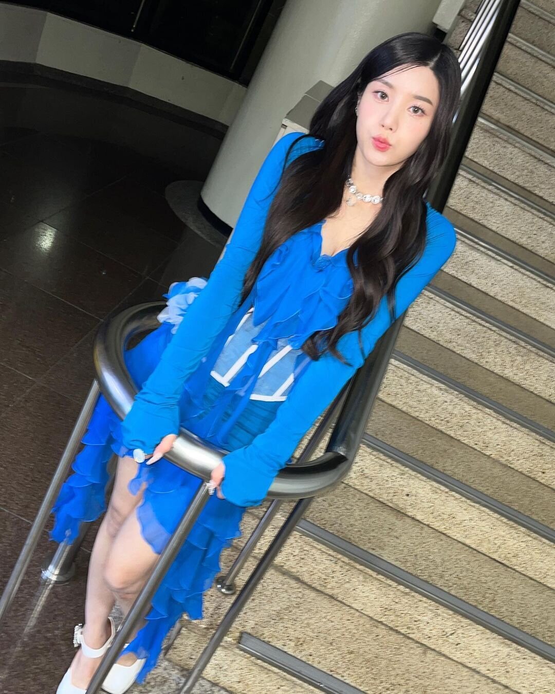  권은비 Underwater 221021 무대 움짤 gif