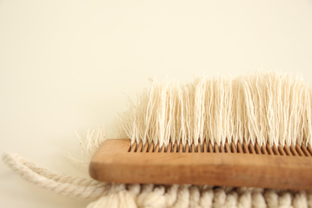 Comb.
