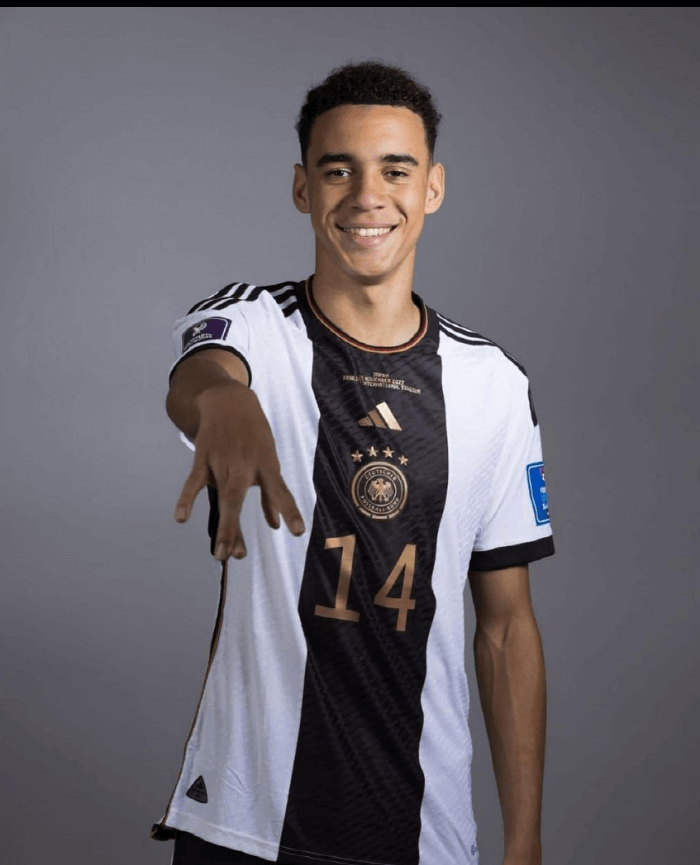 독일의 최고의 몸값 선수는 10대 자말 무시알라(FC 바이에른 뮌헨 by 자말 무시알라 인스타그램)