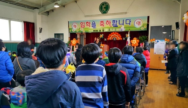 "중학교 졸업도 못했다고 수년 동안" 나를 사람 취급 안 하던 동서와 시누이… ‘내 진짜 정체’가 공개된 순간 둘 다 놀라 자빠지는데..
