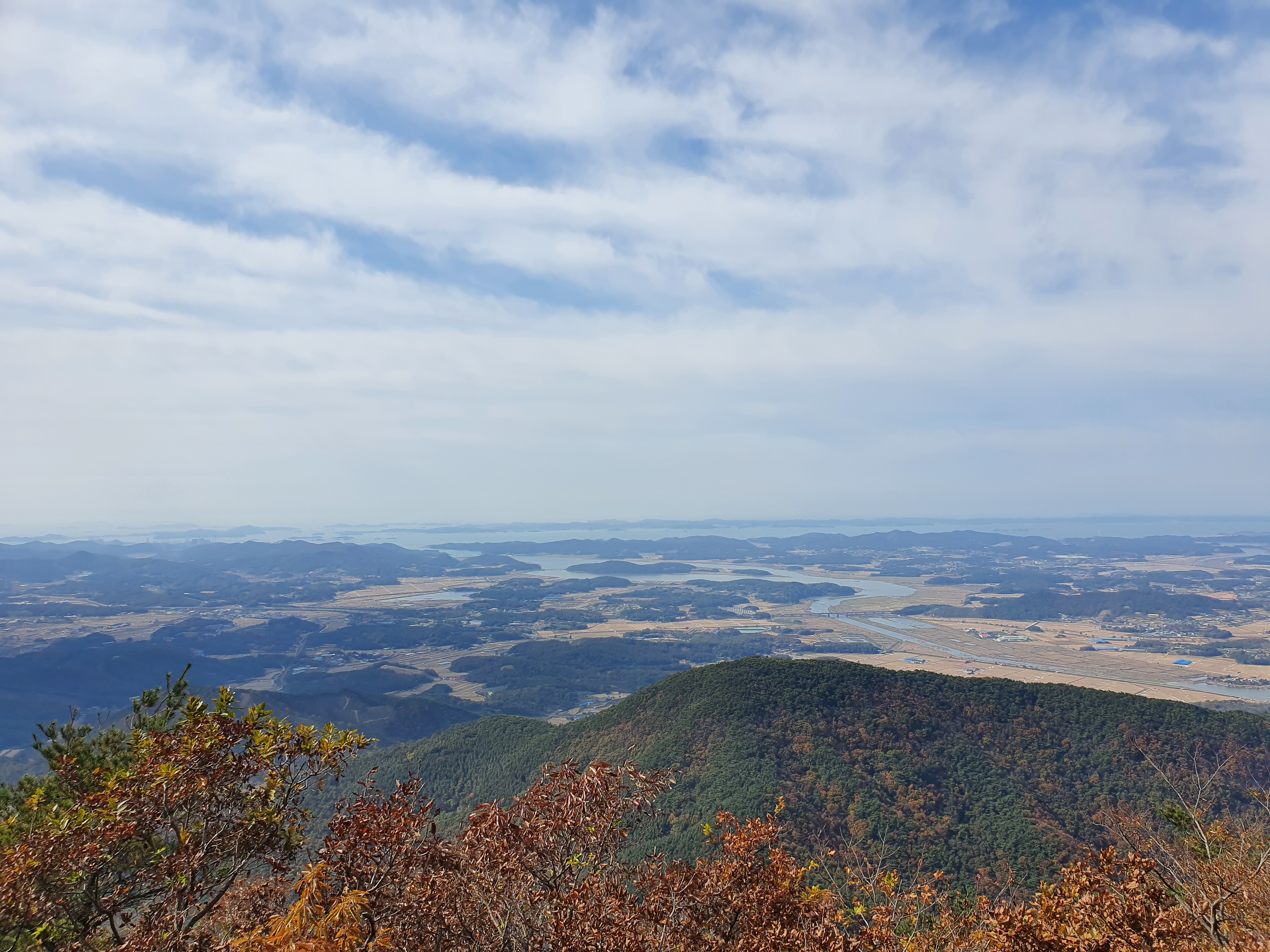  충남 홍성 오서산 등산코스(상담마을→정암사→홍성 오서산 억새능선→보령 오서산→쉰질바위 임도길→정암사→상담마을)