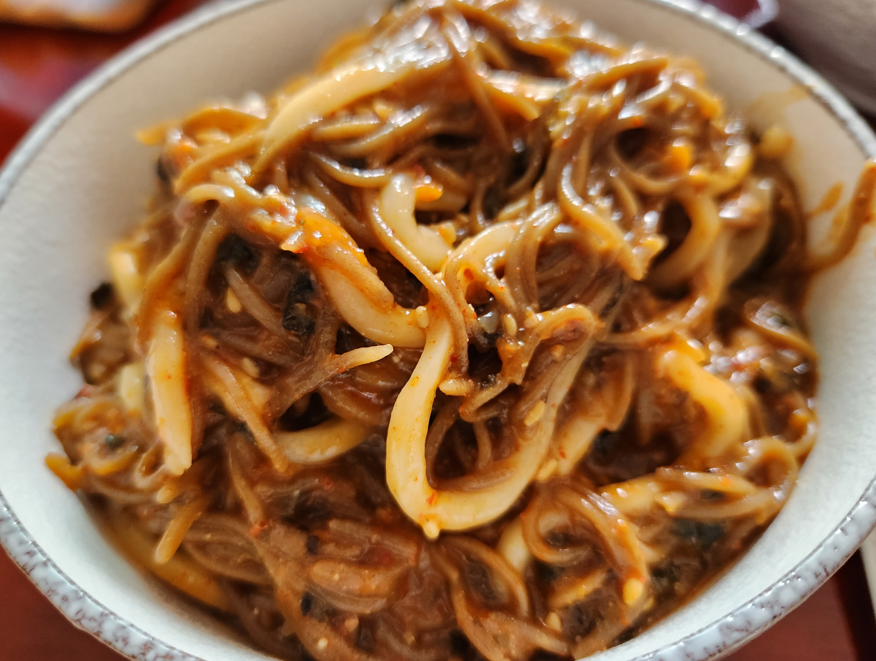 산메촌 메밀 비빔막국수 컬리 라이브특가