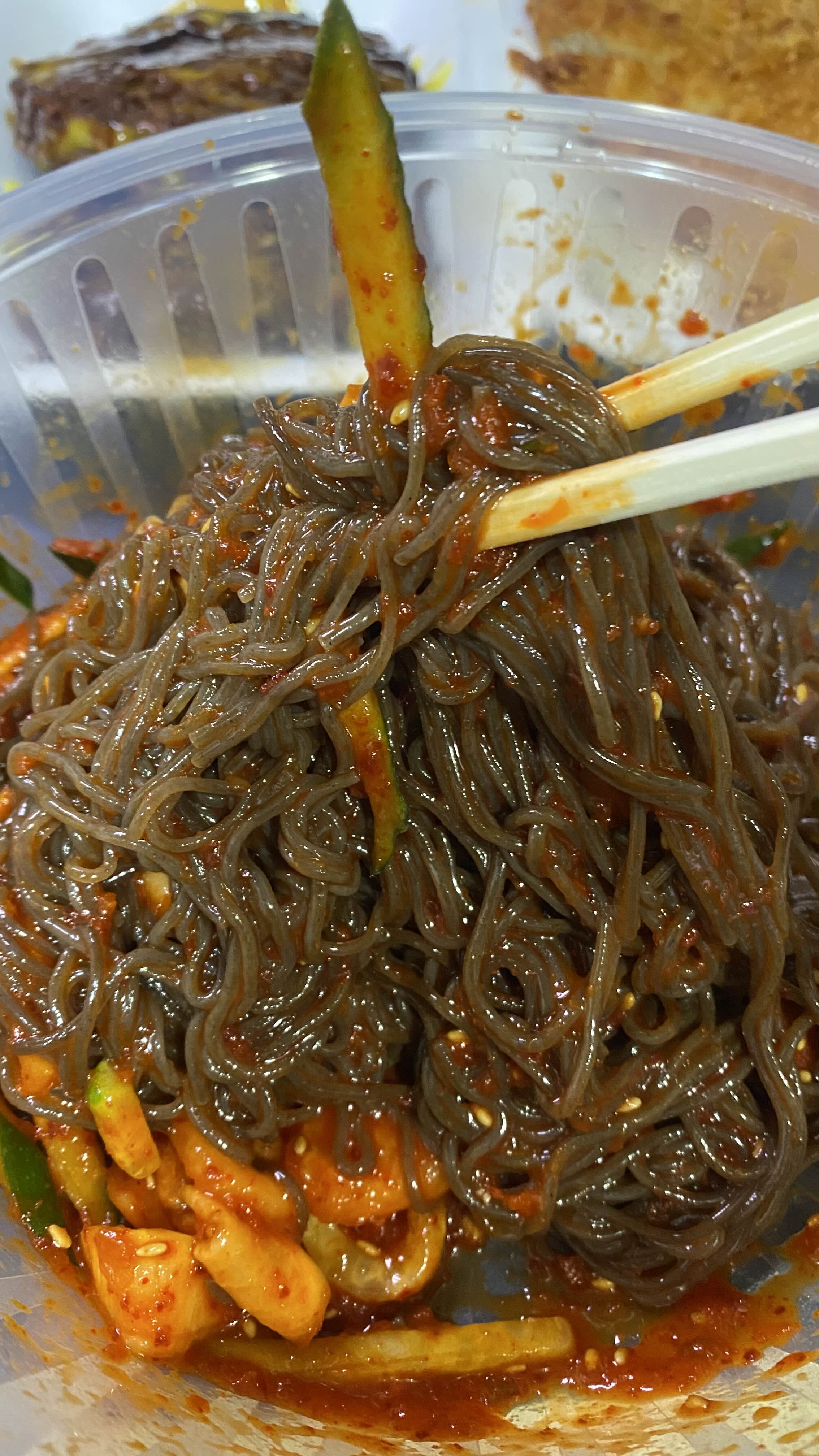  22.1.9 7000원 차고집 칡 냉면 : 비빔 냉면 + 돈까스