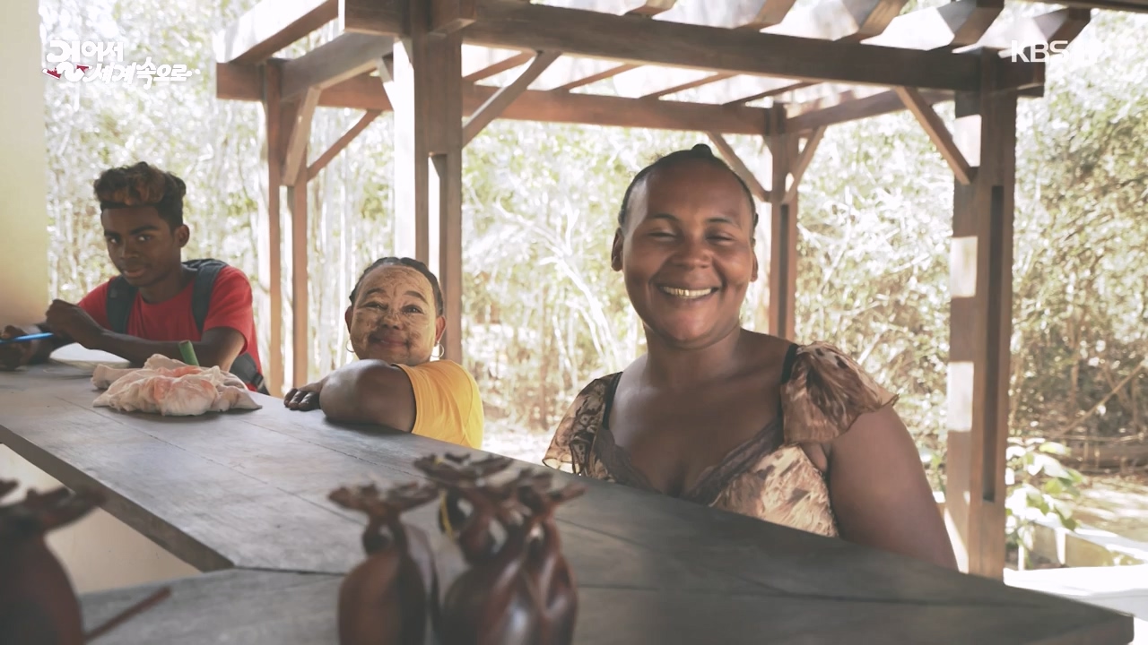 걸어서 세계속으로.E814.231022p-NEXT.mp4_20231022_170321.578.jpg