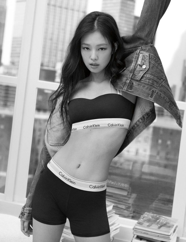  패션브랜드 캘빈클라인의 글로벌 앰버서더인 블랙핑크 제니의 미국 뉴욕 화보가 공개