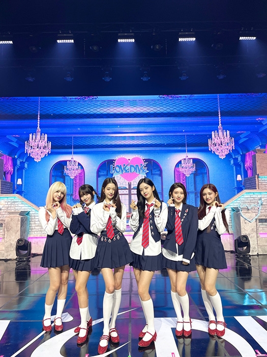  IVE, LOVE DIVE (아이브, LOVE DIVE)