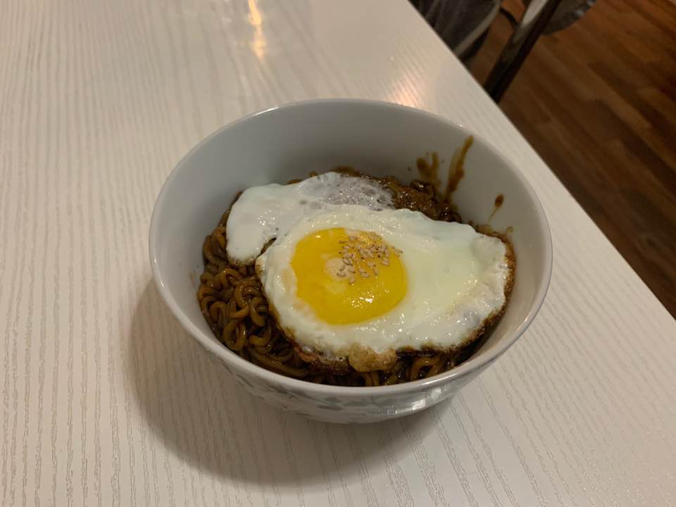  짜파게티 꿀팁!! 반숙 계란과 함께!!