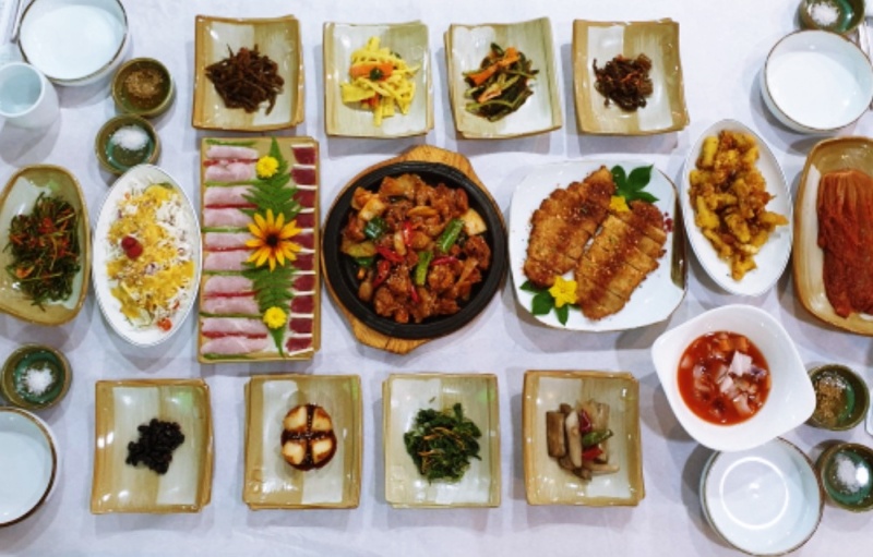 닭-코스-요리
