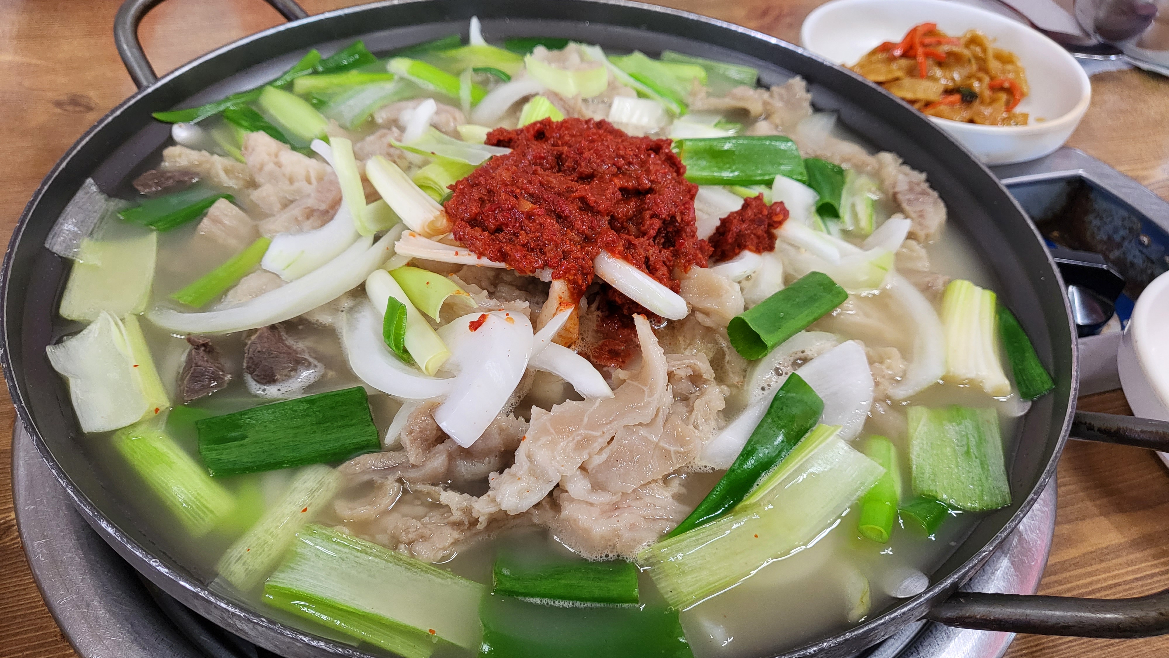  남양주 부대찌개허파수구레, 처음 먹어보는 허파수구레 전골