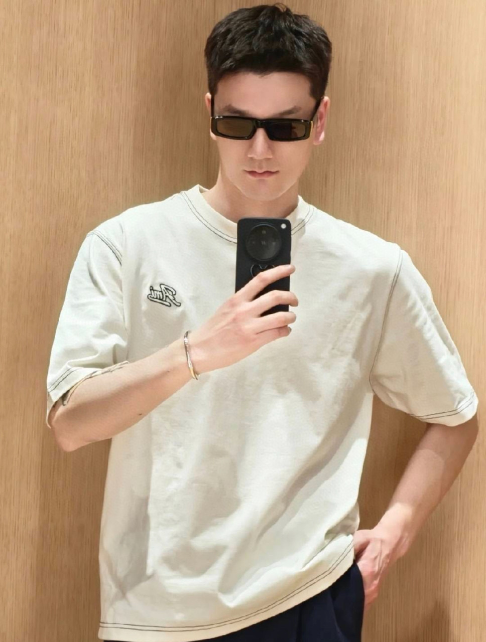 img.jpg