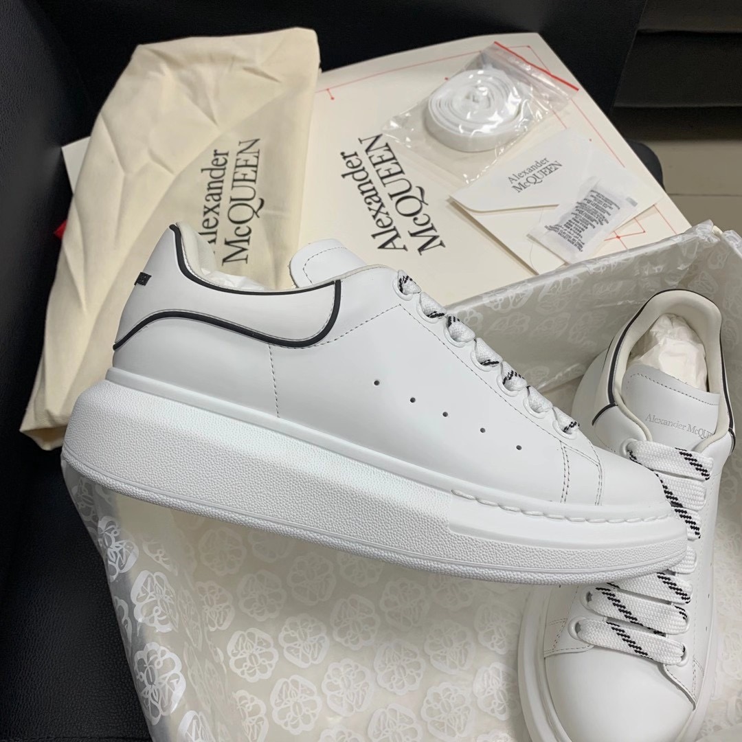  [ALEXANDER MCQUEEN] 알렉산더맥퀸 오버솔 스니커즈 625156 WHXMT 9074