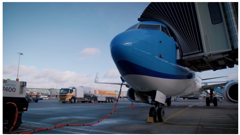 e-fuel 연료를 공급 [출처-KLM]