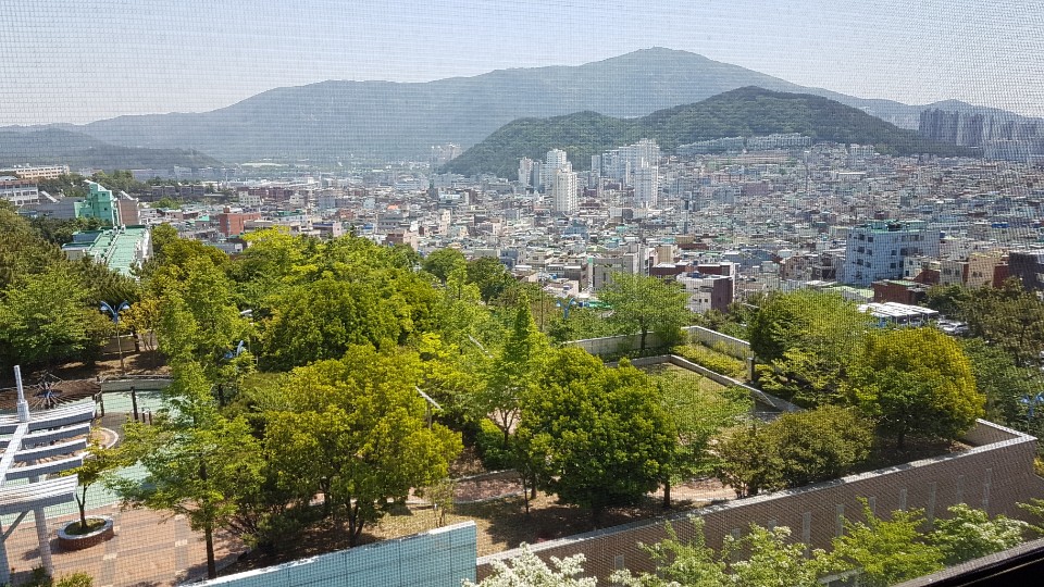  (2019년) 4월, 아마존 킨들, 책  판매 현황