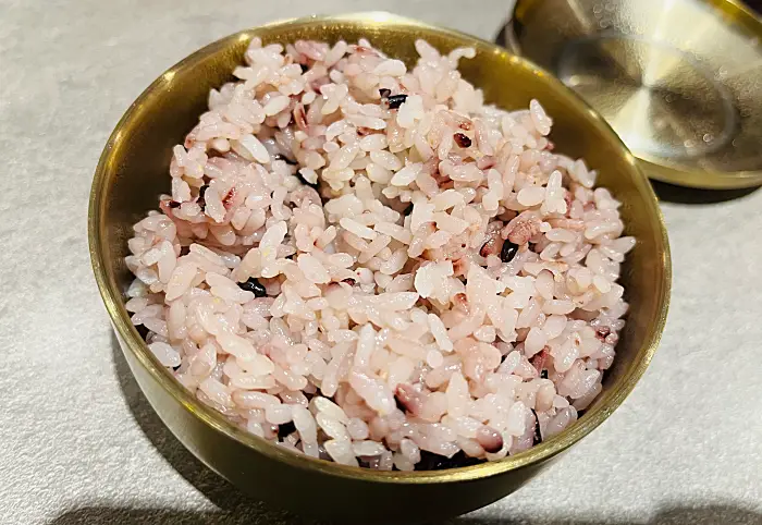 공깃밥 한 그릇