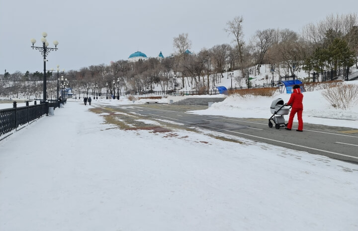 아무르강-산책나온-하바롭스크-시민들