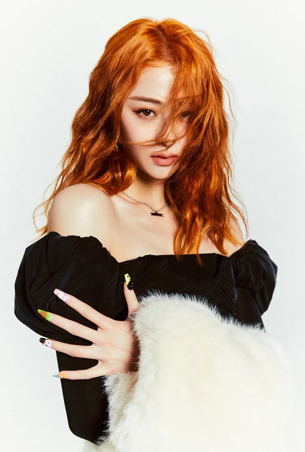 허