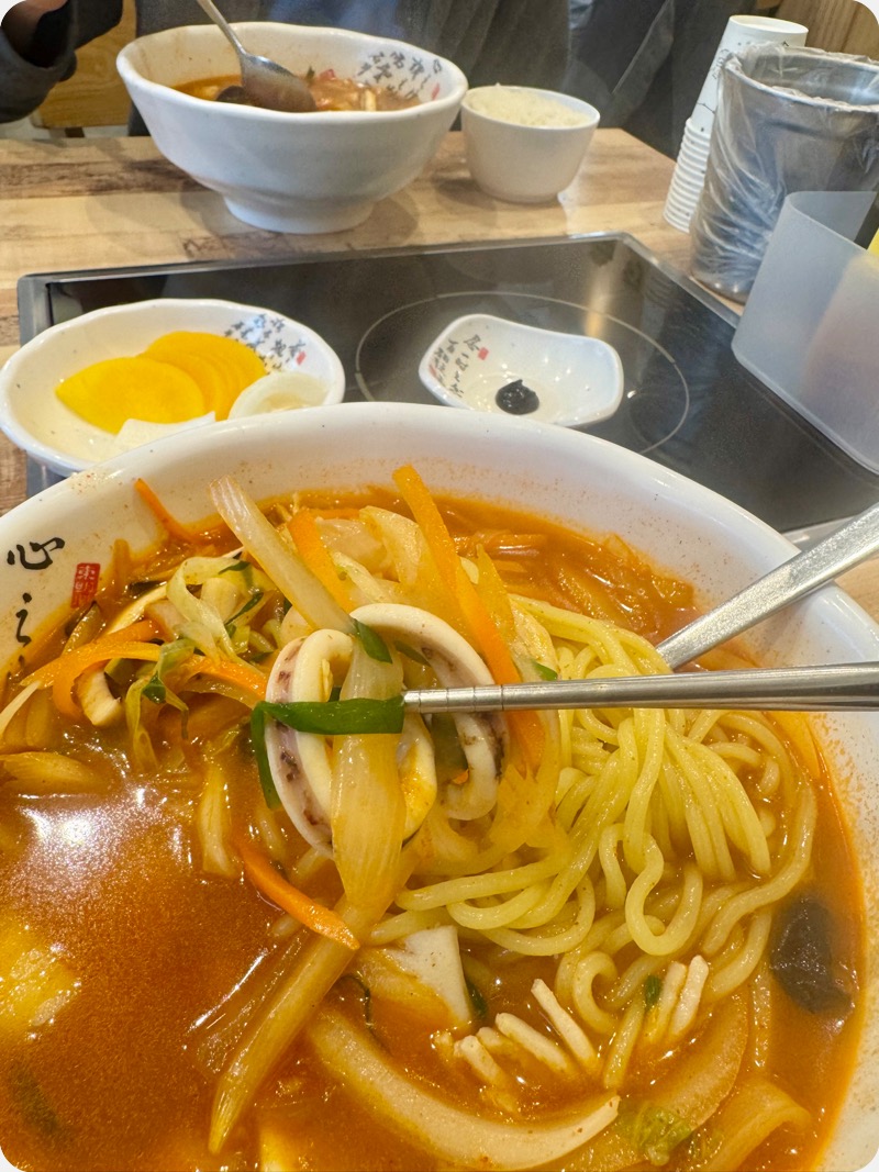 맛있는-가성비-짬뽕-해산물-야채