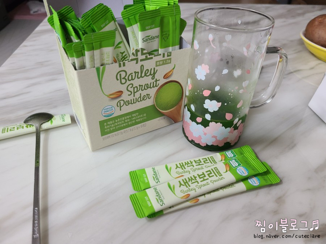 남편하고 같이 먹어요! 사다 4분말스틱 새싹보리 분말 국내산 유기농 찾아서 5