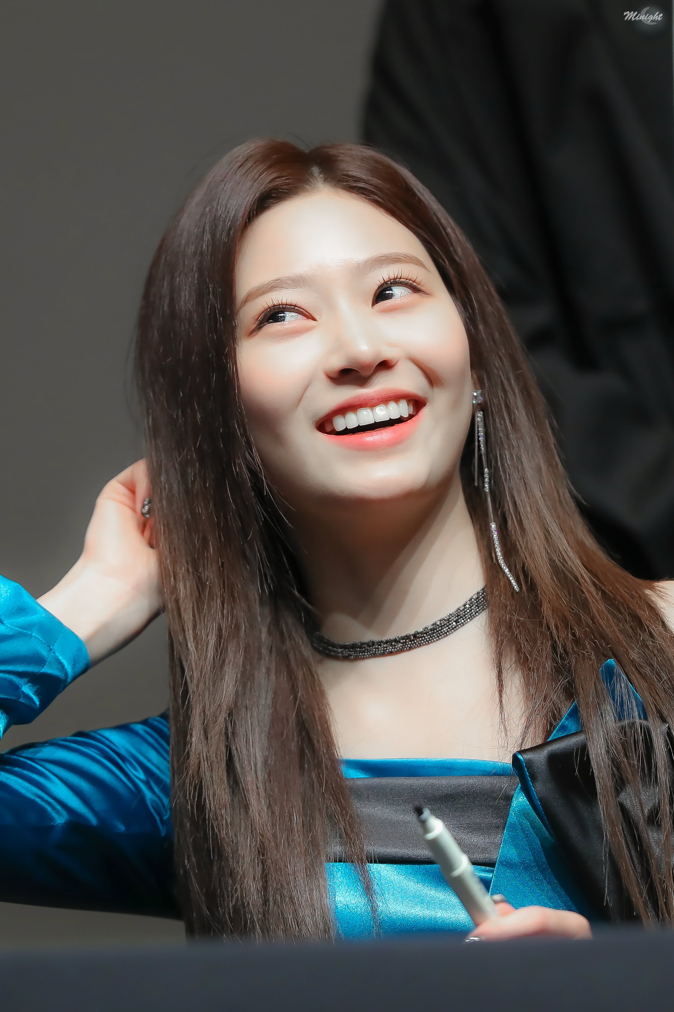 아이즈원 피에스타 김민주 고화질 사진/배경화면 최근사진