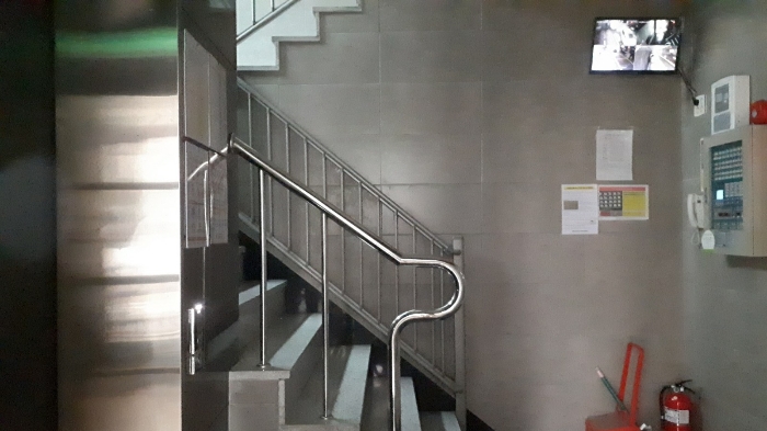 서울남부지방법원2021타경107593 1층 계단실 전경