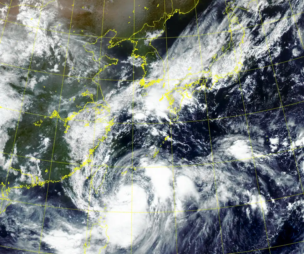 9월 2일 한국 국가기상위성센터의 천리안위성 2A호로 관측한 태풍 힌남노의 위성사진