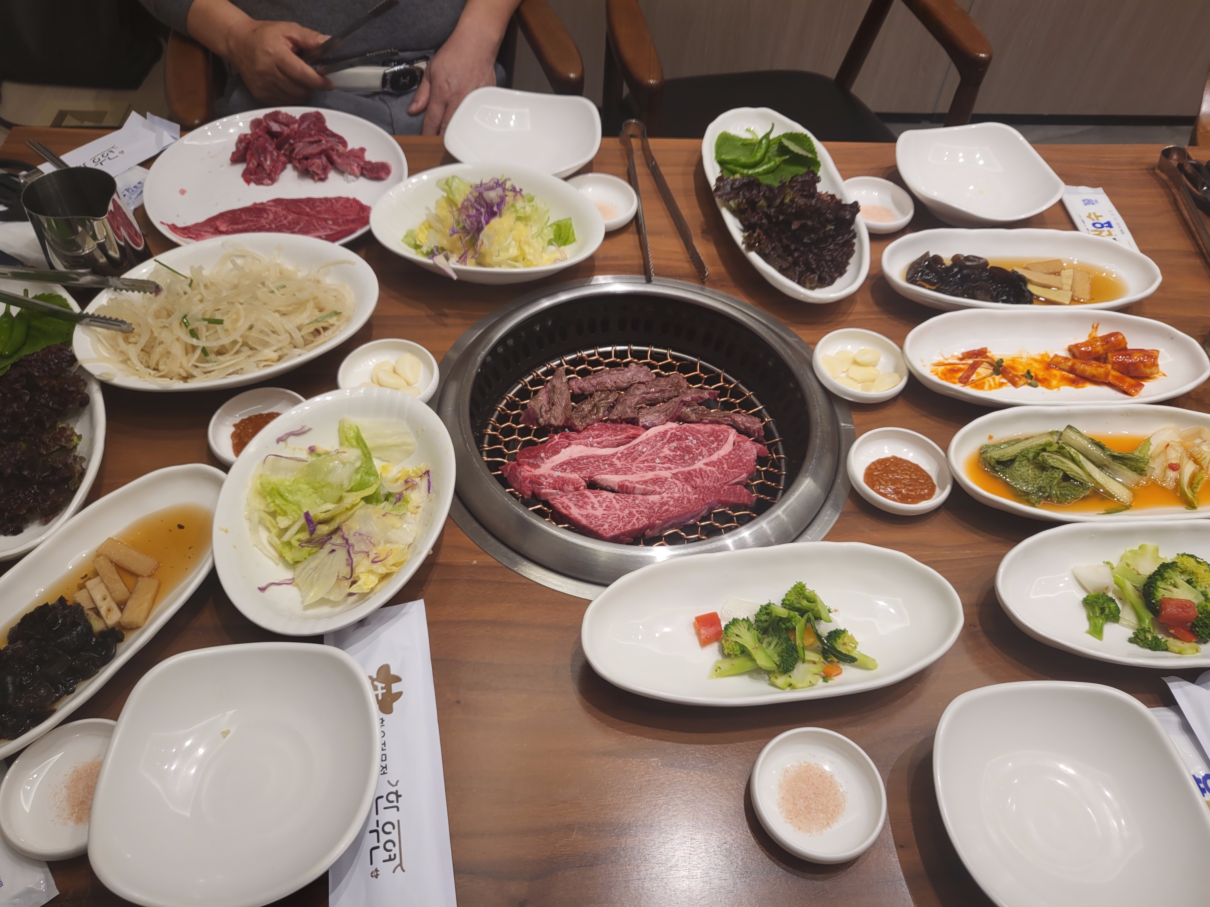  울산 삼산동 모임하기 좋은 한우 맛집 한우연