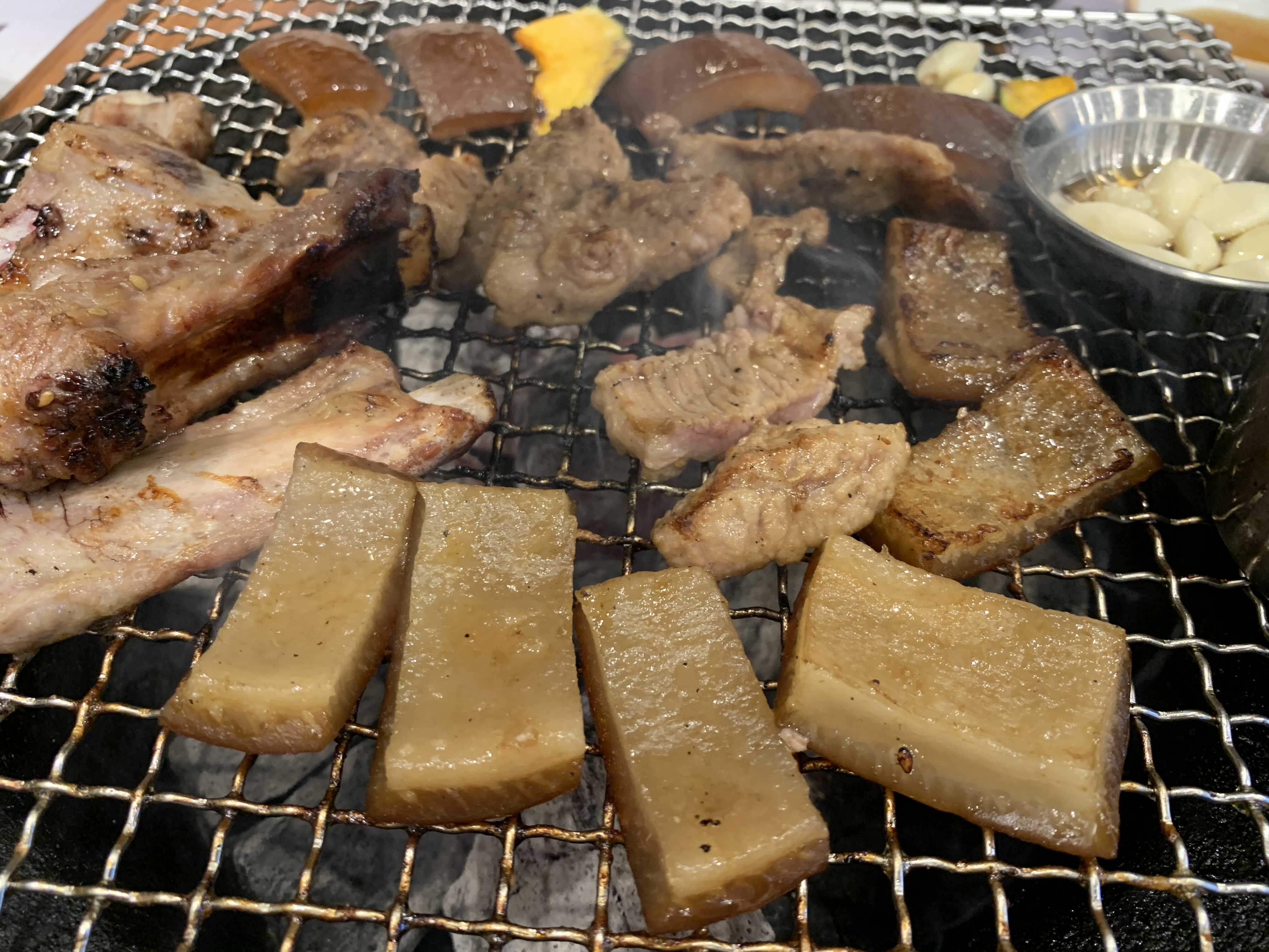  명지국제신도시 참숯 수제 갈비 전문점 홍이집