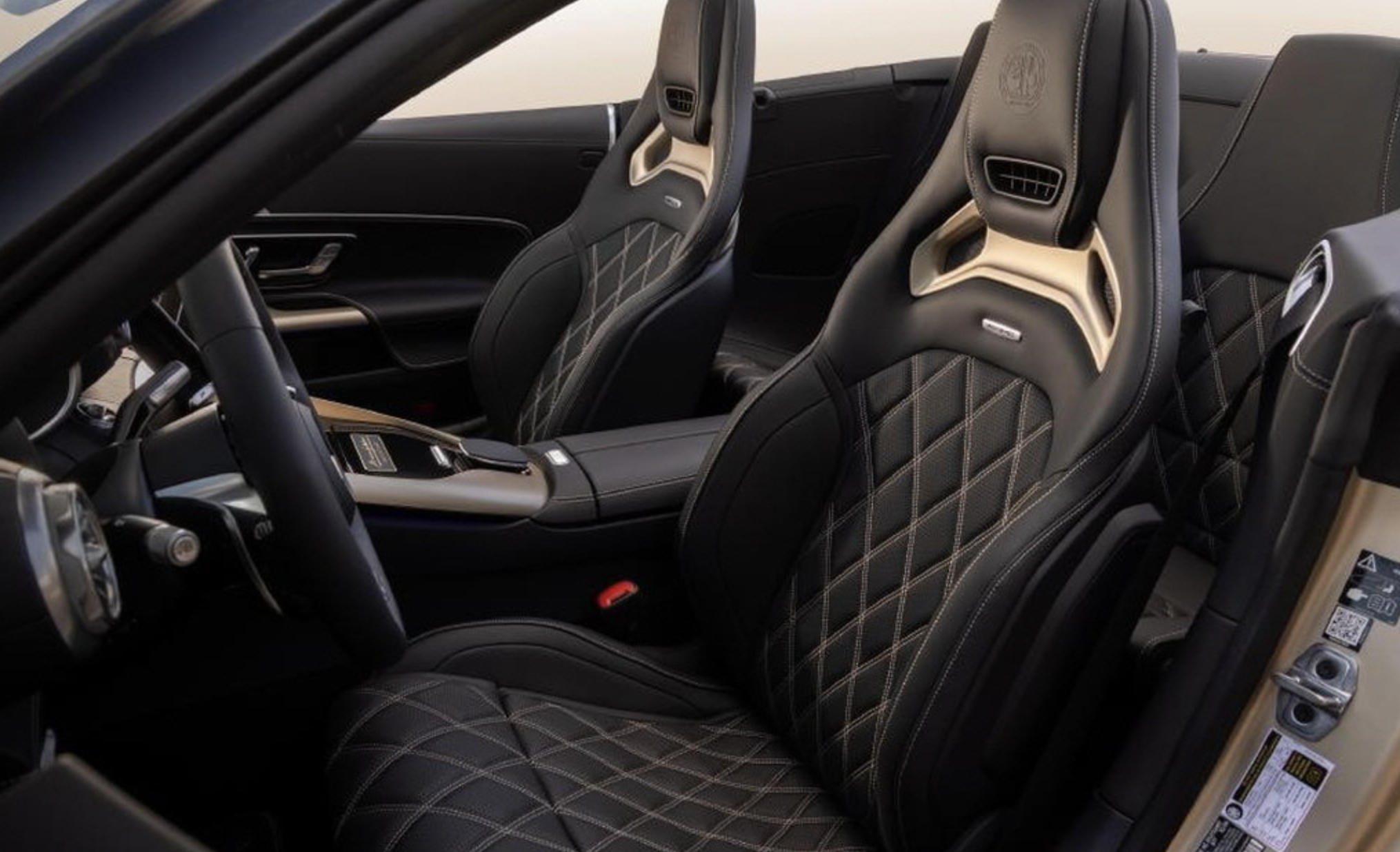 메르세데스 벤츠 AMG SL 100대 한정판 골든 코스트 공개