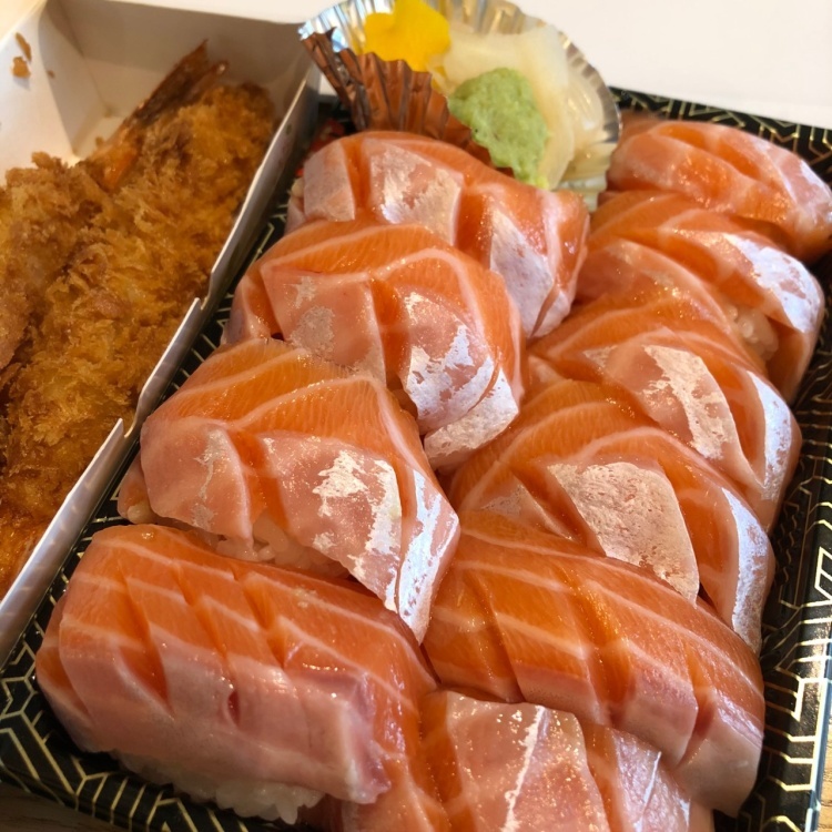 연어양파초밥