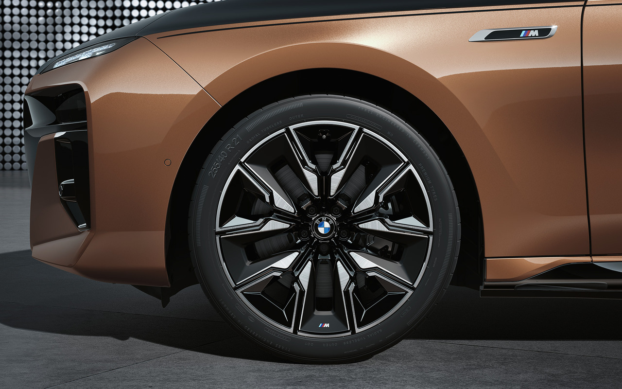 BMW i7 M70 xDrive 가격 제원 견적