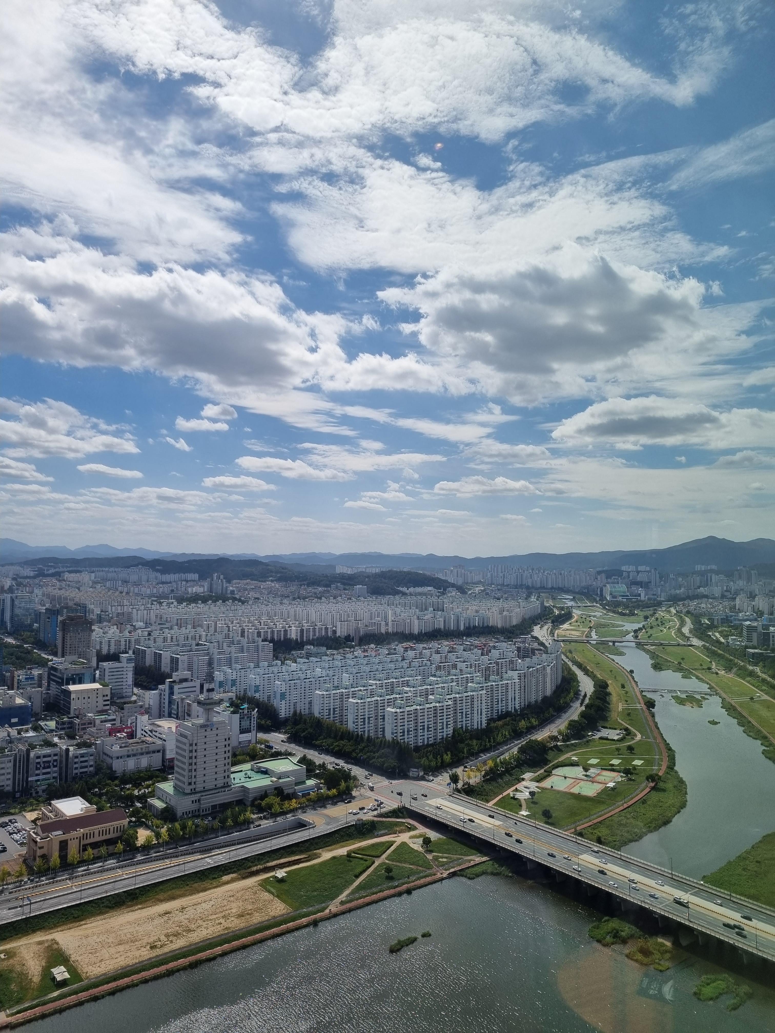  대전 38층 스타벅스 엑스포스카이점 (주차 무료쿠폰)