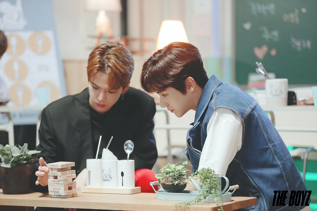더보 이미지
